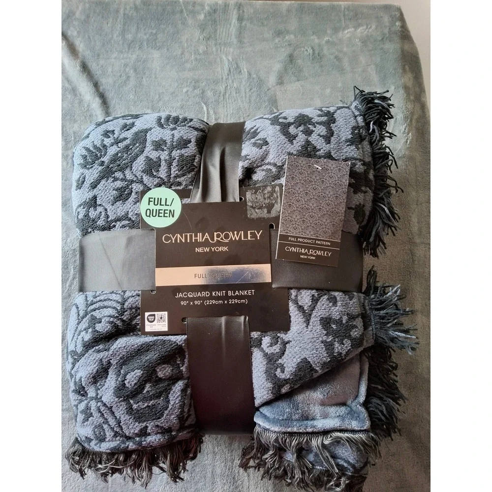 Cynthia Rowley Skull Damask Jacquard Knit Blanket Grey Black Full Queen 90x90